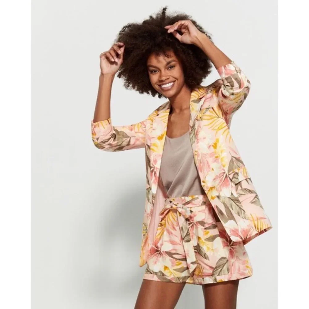 JOIE Size 0 $298 BLAZER!!!! Florals - Picture 3 of 8